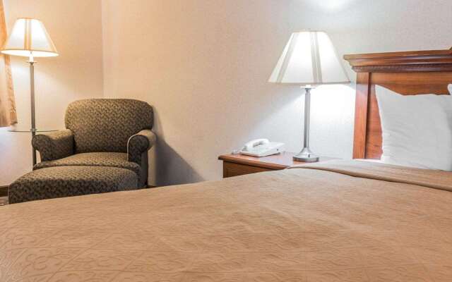 Quality Inn Grand Rapids North