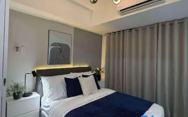 Luxury Skyview Retreat Cityscape
