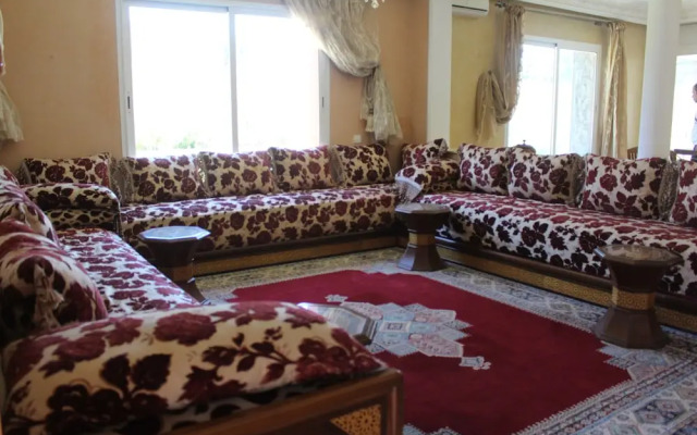 Villa Rabat Pool And Tennis