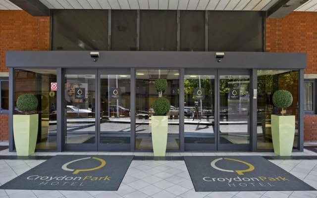 Clarion Collection Croydon Park Hotel
