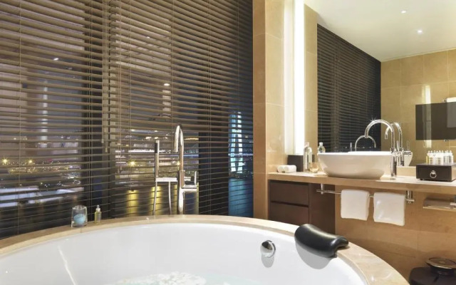 InterContinental Shanghai Expo by IHG