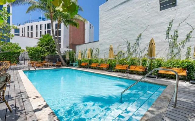 Global Luxury Suites at The Apex Miami