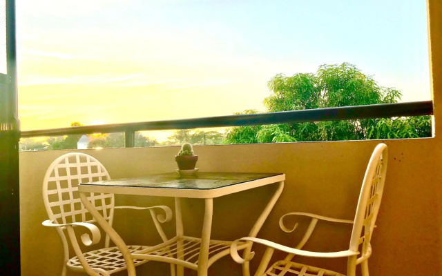 V.F. Riton Apartelle