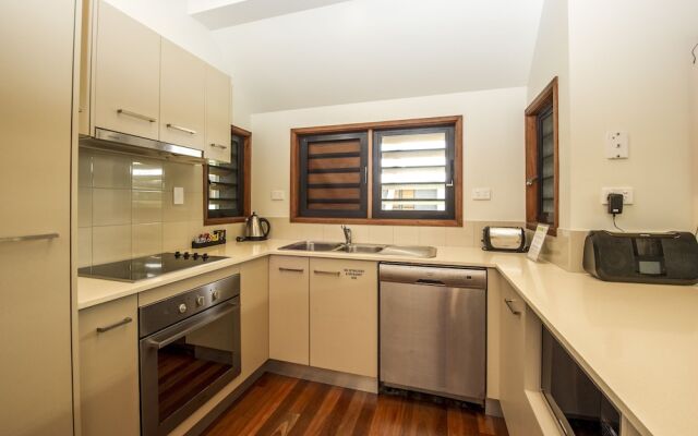 Pure Magnetic Villa