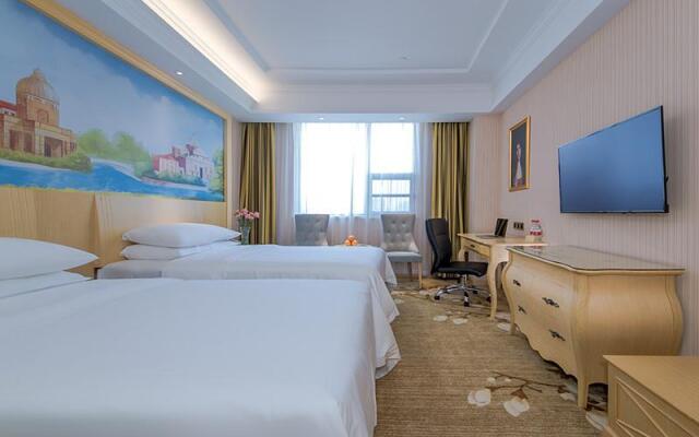 Vienna Hotel Wuhan Sports Center