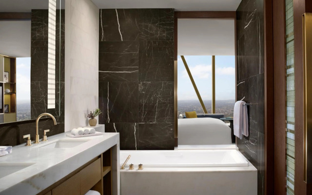 The Ritz-Carlton, Melbourne