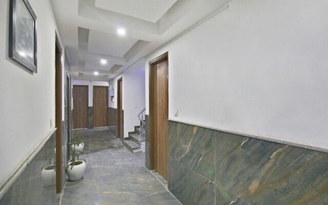 Oyo Home 39565 Decent Studio Cyber Hub