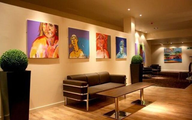 Micasa ApartHotel