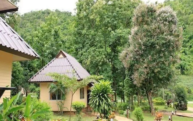 Baan Rimdoy Resort