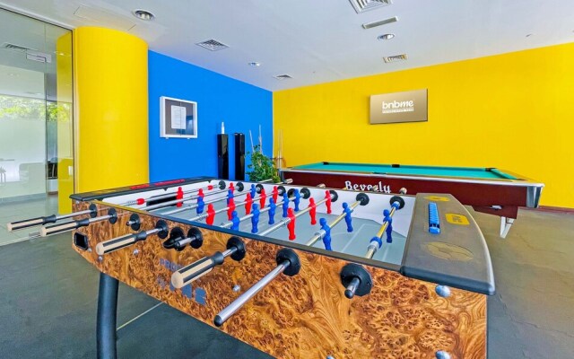 bnbme | U Bora Towers | 3 + Maids