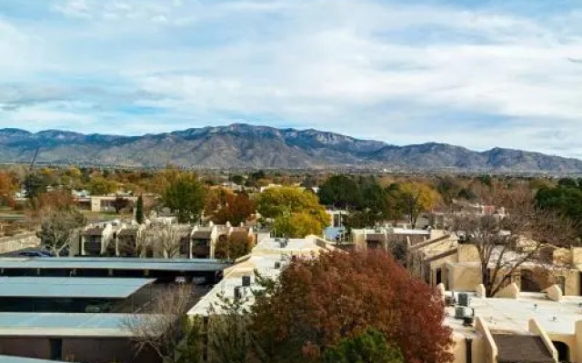 Fairfield Inn & Suites Albuquerque Uptown