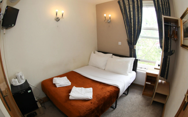 Holland Inn Hotel