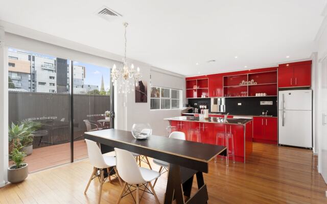 Manallack Apartments Olley