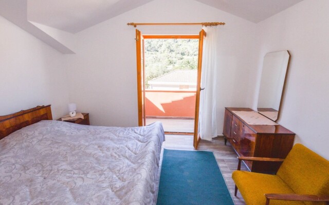 Holiday Home in Veli Iz With Fenced Garden