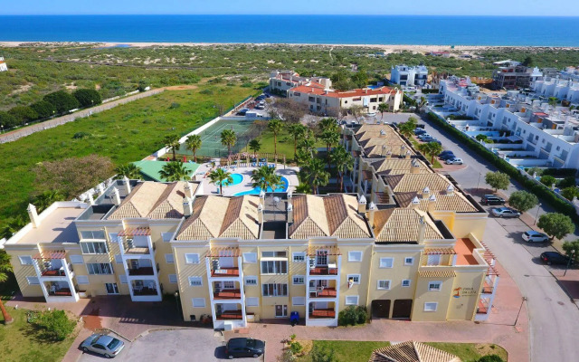 Praia da Lota Resort - Apartments