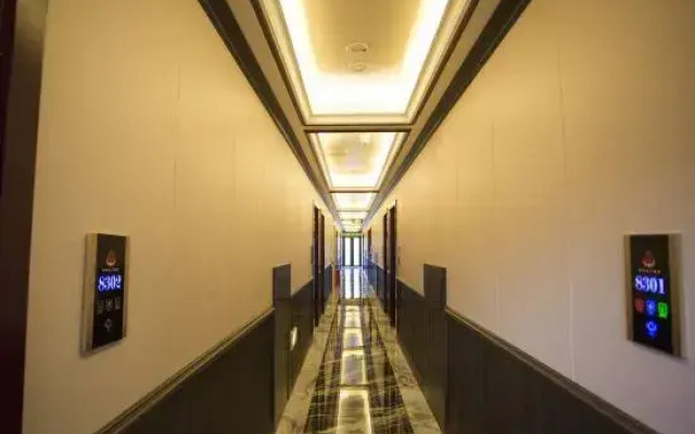 Daocheng Century Aden Hotel