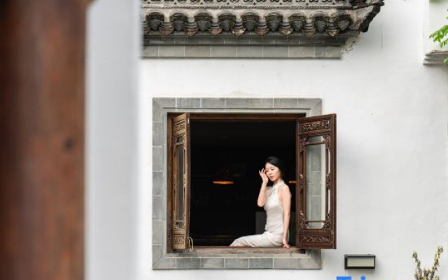 Xuan'an Cliff Guesthouse (Moon Bay Scenic Spot, Jing County) – People – Xuancheng