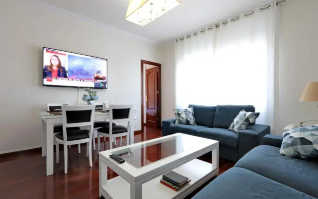 Classbedroom Fira Business Apartment