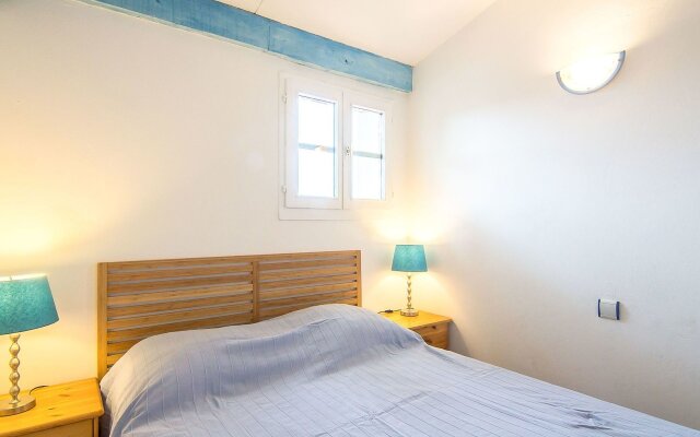 Apartment  2 Bedrooms In Port Grimaud - France