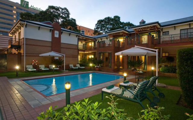 Courtyard Hotel Rosebank