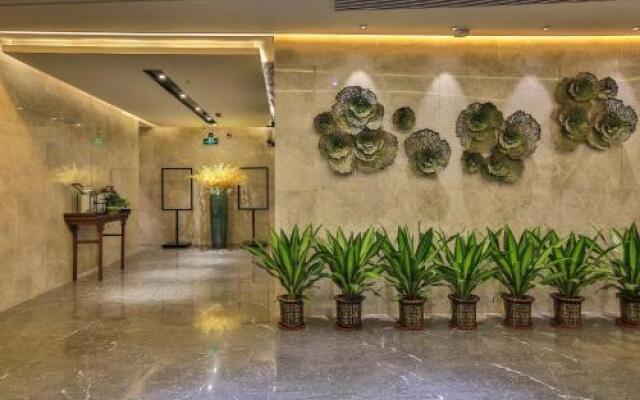 Fancy Hotel (Shenzhen Bantian, Guangyayuan Subway Station)