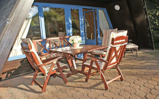 Zeltdachhaus _ grosse Terrasse _ m