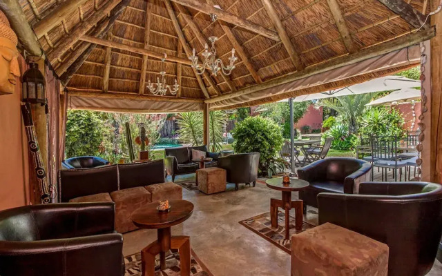 Sitatunga Guest Lodge & Transfers