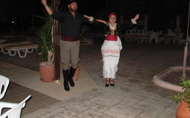 Philippos Studios & Apartments