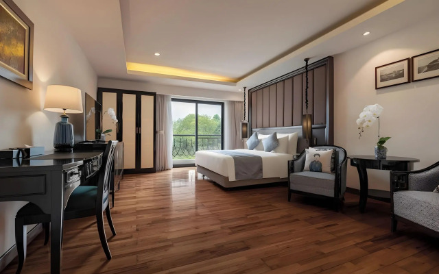 Elegant Suites Westlake