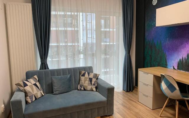 Quiet 1-bedroom apartment, free parking & gym