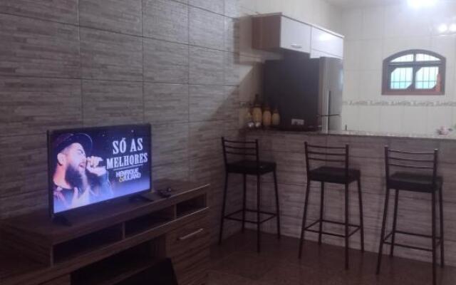 Casa aconchegante com piscina e churrasqueira