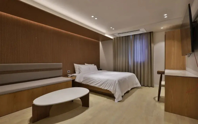 Gridt Hotel