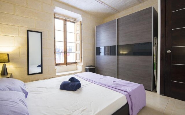 Valletta Republic St House