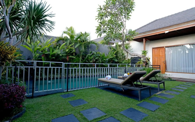 Sandi Agung Villa