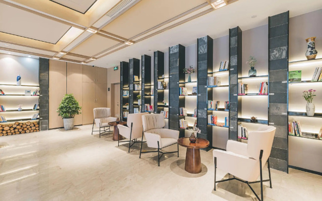 Atour Hotel Baohua Xianlin Avenue