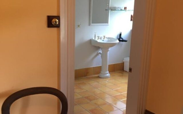 The Old Manse Boutique