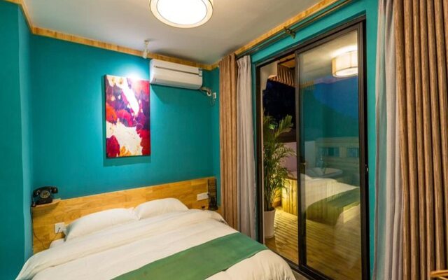 Moon Flower Hotel