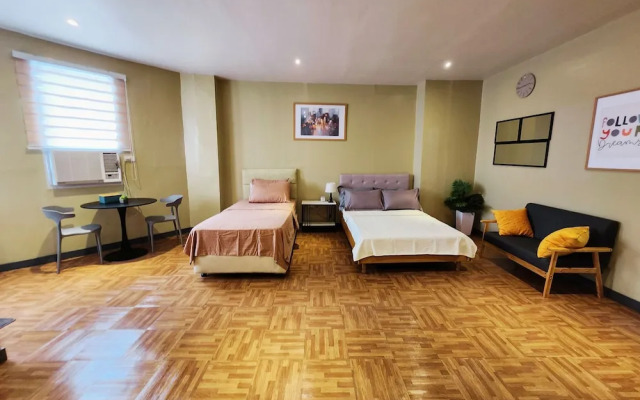 Freddo Studio Apartelle