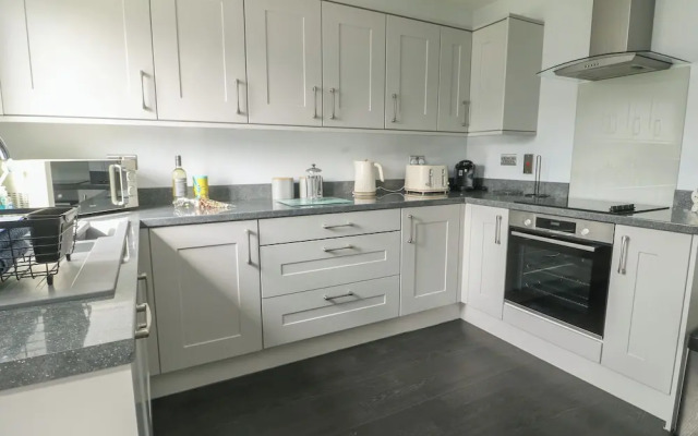 3 Parc Delfryn
