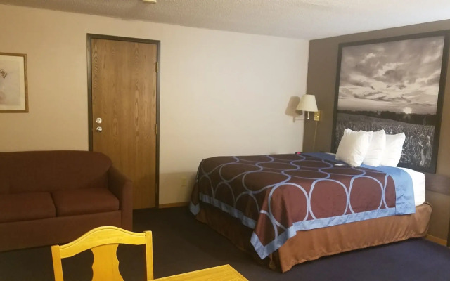Super 8 By Wyndham Milbank