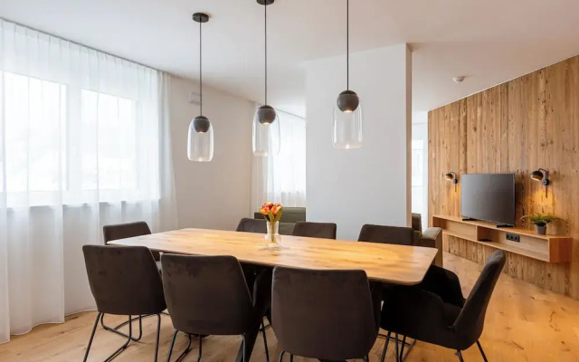 Fiss Suites by ALPS RESORTS
