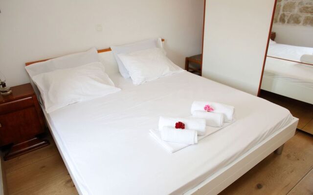 Apartments Zecic