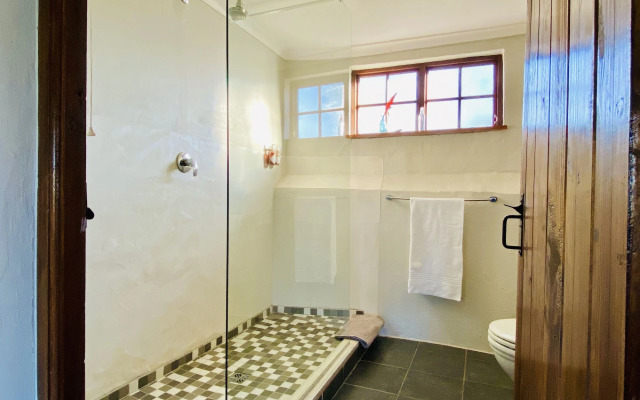 Bella Manga Country Escape