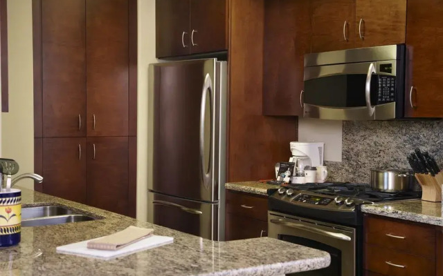 River Oaks Apartments
