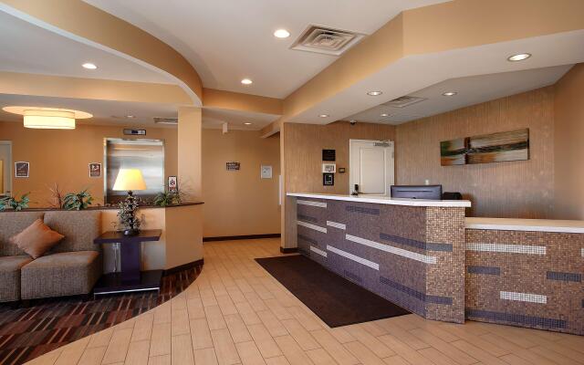 Best Western Plus College Park Hotel