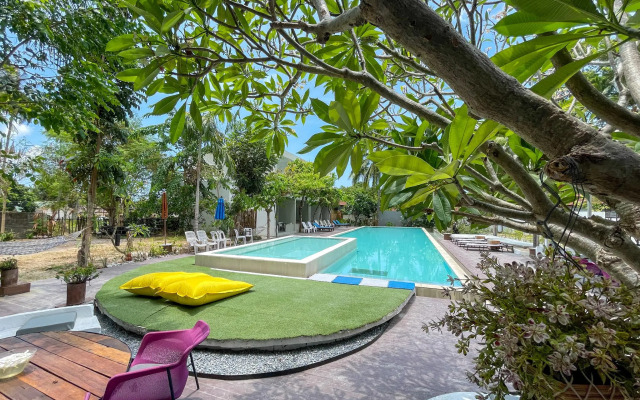 The Living Pool Villas