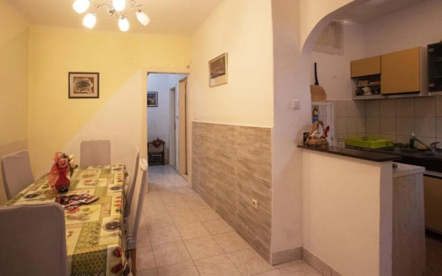 Brane - Great Location & Garden Terrace - A1
