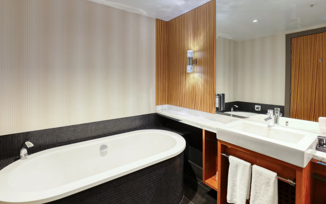 Marsden Viaduct Hotel