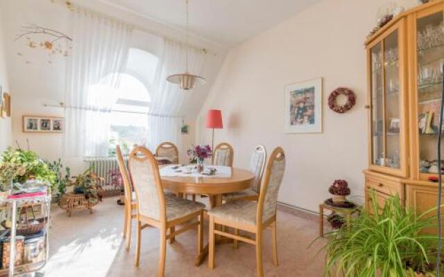 5837 Private Room