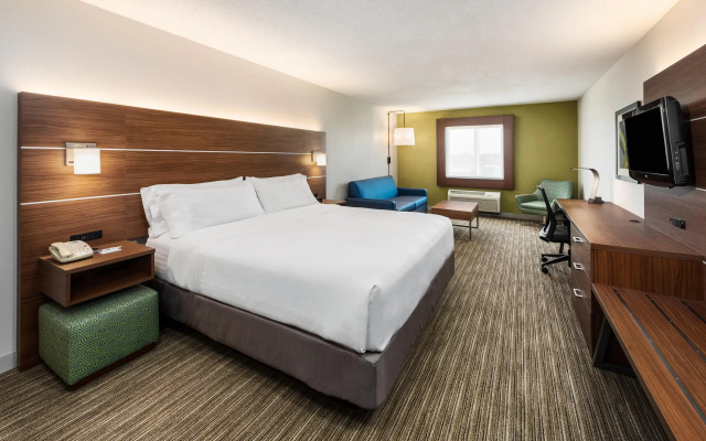 Holiday Inn Express Warrenton by IHG